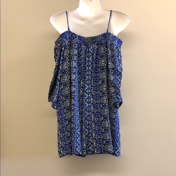 (2/30$) off the shoulder sundress - Picture 2 of 4